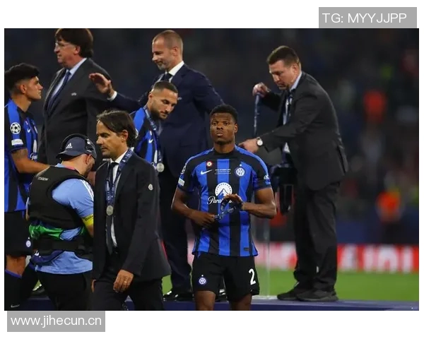 马竞与国米平局转播失误竟提示国米换下博努奇为埃里克森