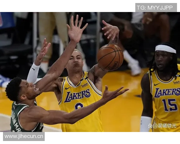 里弗斯强调小凯文波特应加强内线冲击减少运球晃动提升防守压力