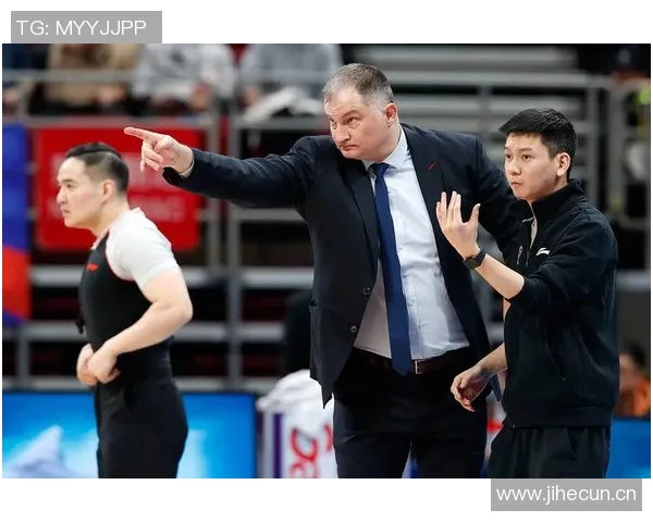 塞尔维亚男篮迎来新任主教练阿里姆皮耶维奇展现年轻活力