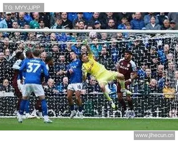 前曼联助教质疑球队未引进世界杯冠军大马丁的原因