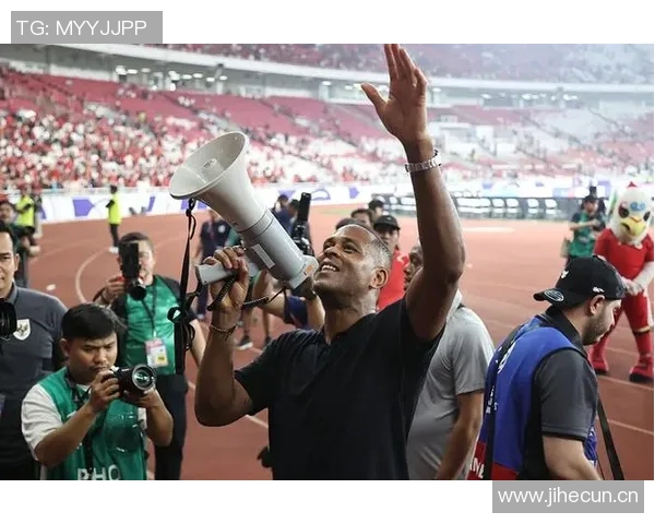 印尼媒体报道解雇克鲁伊维特需支付14个月年薪180亿印尼盾