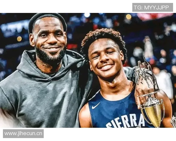 父子同台创历史詹姆斯与布朗尼在NBA赛场上携手共进