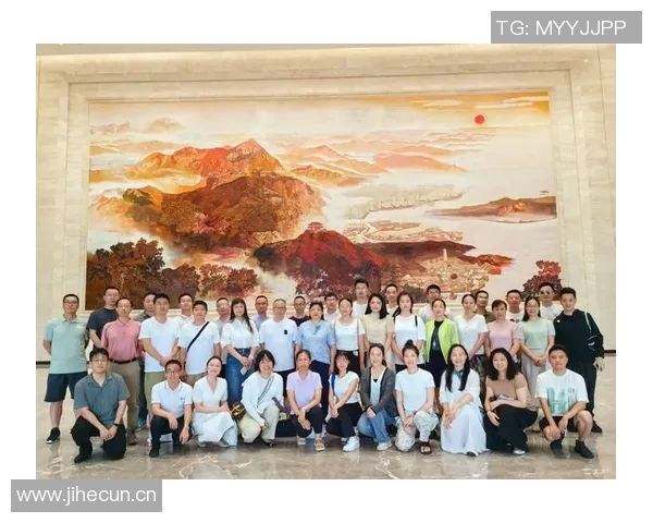 余华谈李秋平对三巨头热火的预测与作者创作中的挑战与困惑