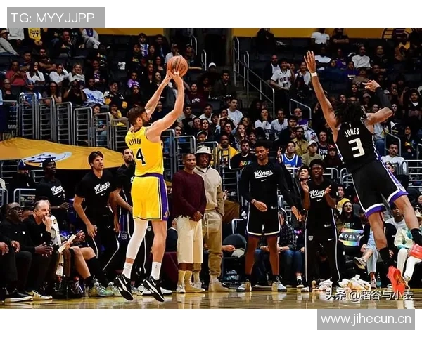 湖人对阵太阳的比赛戏剧性十足近期状态起伏不定表现令人关注