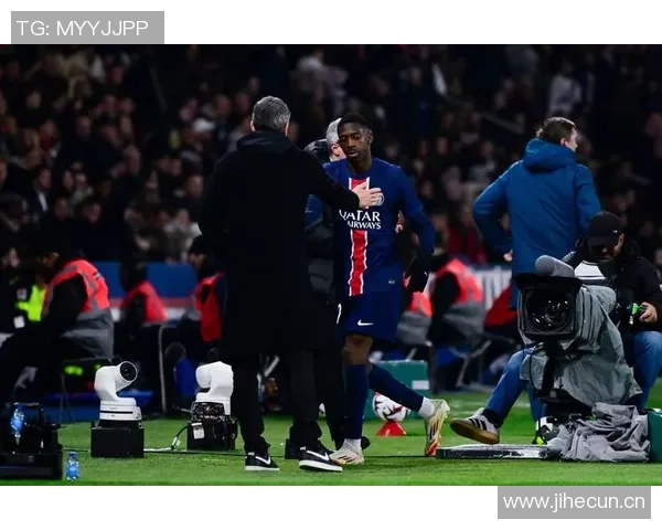 法媒报道登贝莱因流感缺席训练出战欧冠对毕巴存疑