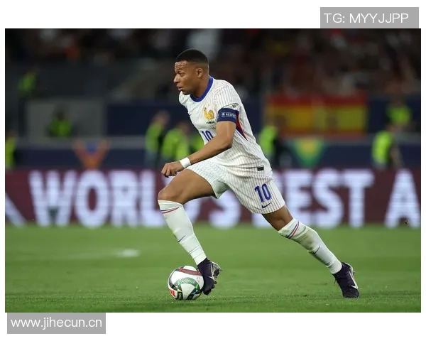 亚马尔19岁前联赛进球数仅次于姆巴佩引发关注