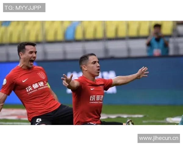 成都蓉城与首尔FC战平罗慕洛伤退泪洒赛场林加德与莱切特发生冲突