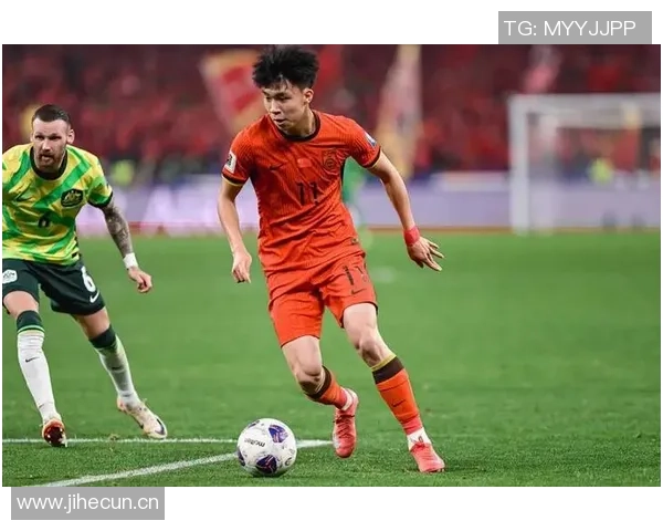 王钰栋19岁生日庆祝照曝光本赛季30场斩获12球荣膺本土射手王