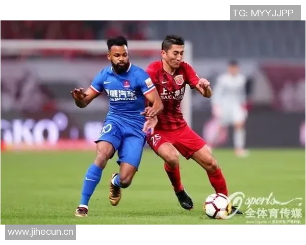 阿夫迪亚恶意犯规剪刀脚绊倒科沃德遭追加处罚引发热议